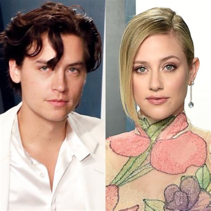 How Lili Reinhart & Cole Sprouse Plan To Handle Their Relationship On ‘Riverdale’ Set After Split