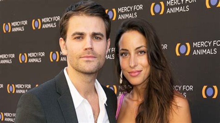 Who Is Ines De Ramon? Meet Paul Wesley’s Ex Hanging With Brad Pitt – Hollywood Life
